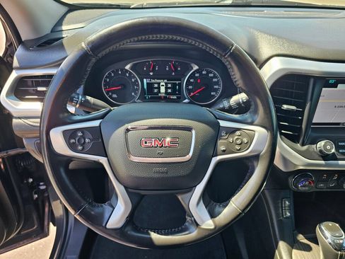 Used 2018 GMC Acadia SLT AWD/4WD image 16
