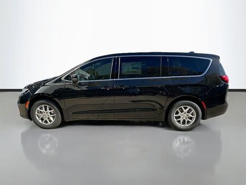 New 2026 Chrysler Pacifica Select FWD image 9