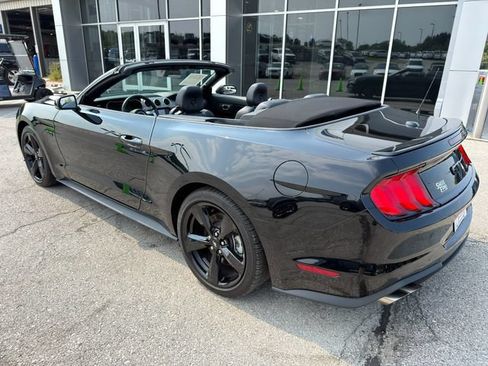 Used 2022 Ford Mustang GT Premium w/ Equipment Group 401A RWD image 5