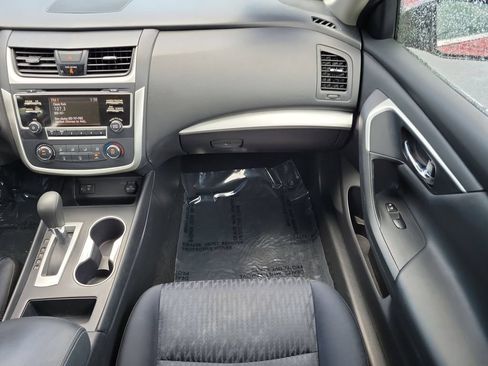 Used 2018 Nissan Altima 2.5 S w/ S Convenience Package FWD image 13
