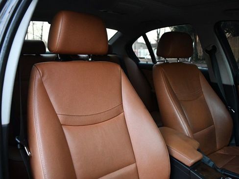 Used 2011 BMW 328i xDrive Sedan w/ Premium Pkg image 22