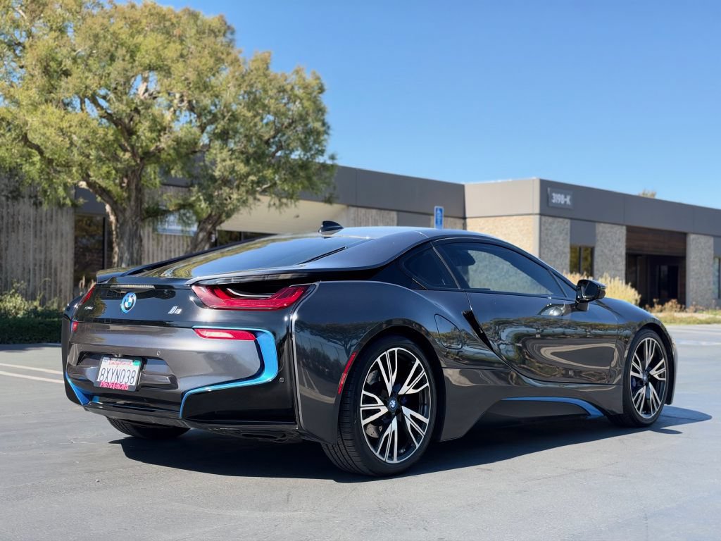 Used 2016 BMW i8 AWD/4WD image 9