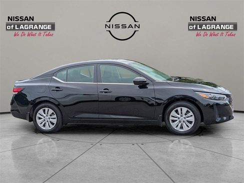 New 2025 Nissan Sentra S image 4