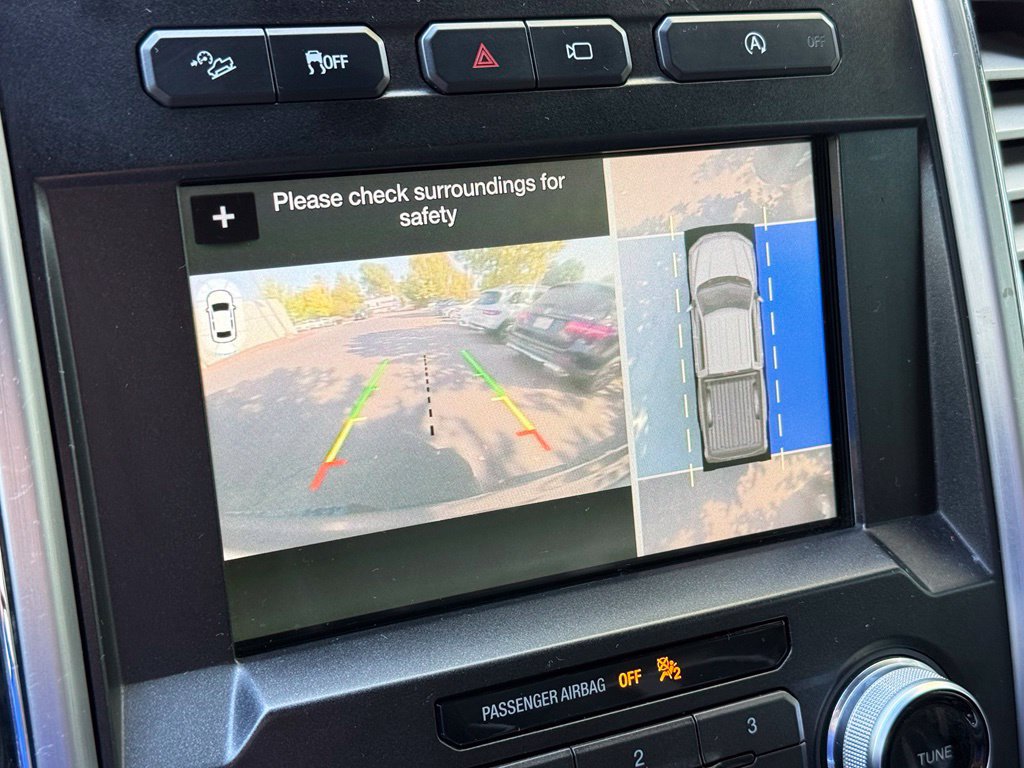 Used 2018 Ford F150 Platinum w/ Equipment Group 701A Luxury AWD/4WD image 4