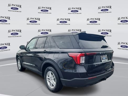 New 2026 Ford Explorer Active RWD image 3
