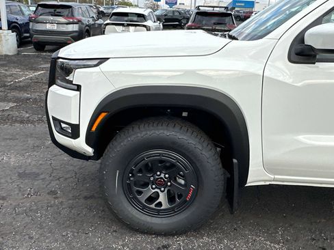New 2026 Nissan Frontier PRO-4X w/ Tow Package AWD/4WD image 7