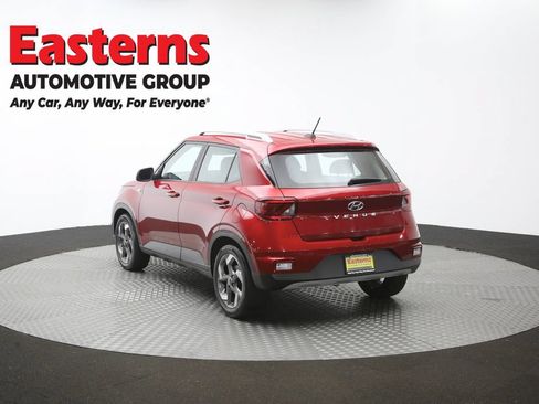 Used 2025 Hyundai Venue SEL FWD image 66