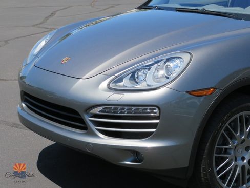 Used 2013 Porsche Cayenne AWD/4WD image 35