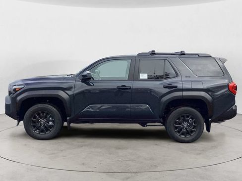Used 2026 Toyota 4Runner SR5 AWD/4WD image 8
