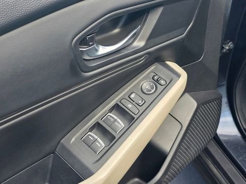 Used 2023 Honda Accord EX image 11