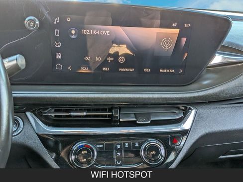 Used 2024 Buick Envista Sport Touring w/ Advanced Safety Package image 19