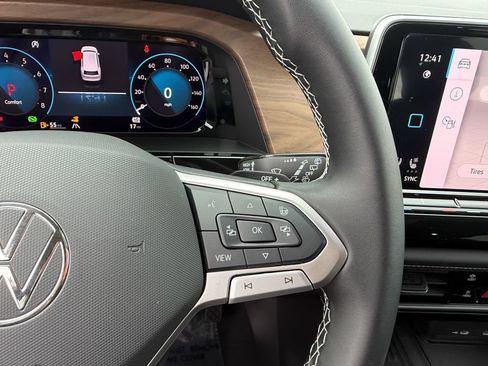 New 2026 Volkswagen Atlas SE AWD/4WD image 17