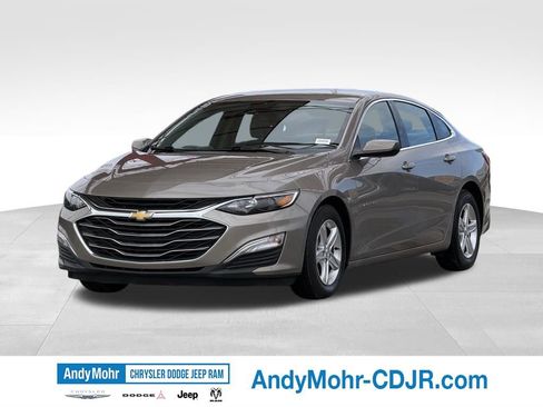 Used 2022 Chevrolet Malibu LS w/ Driver Confidence Package II FWD image 3