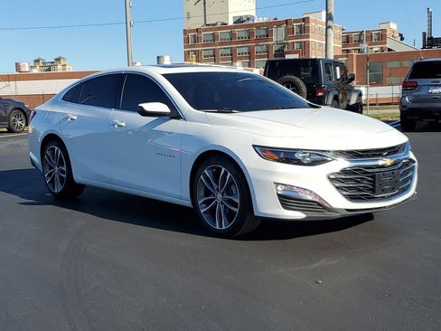 Used 2023 Chevrolet Malibu LT w/ Driver Confidence Package image 2