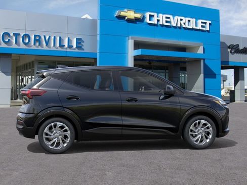 New 2027 Chevrolet Bolt LT w/ Comfort Package FWD image 5