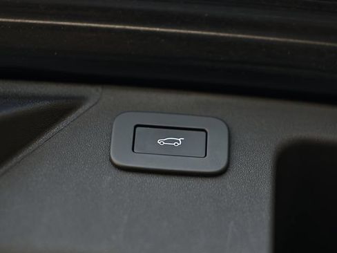 Used 2026 Land Rover Discovery Sport Landmark AWD/4WD image 38