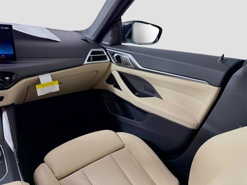 New 2026 BMW 430i xDrive w/ M Sport Package image 27