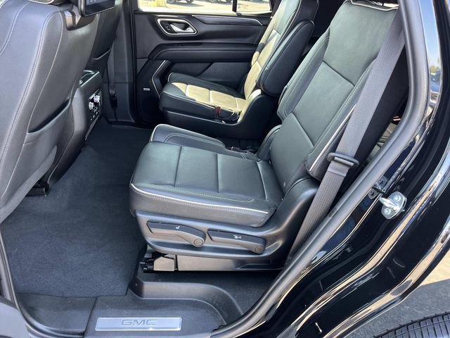 Used 2023 GMC Yukon SLT w/ SLT Premium Package AWD/4WD image 20