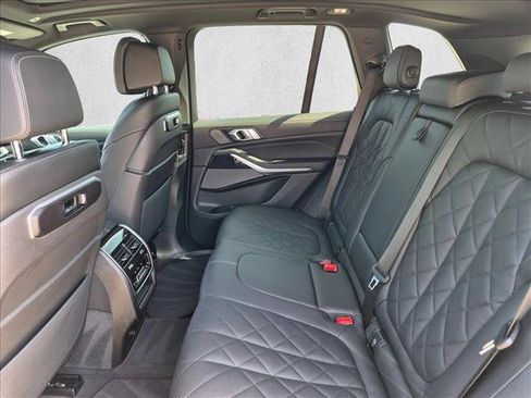 Used 2026 BMW X5 sDrive40i w/ M Sport Package RWD image 19