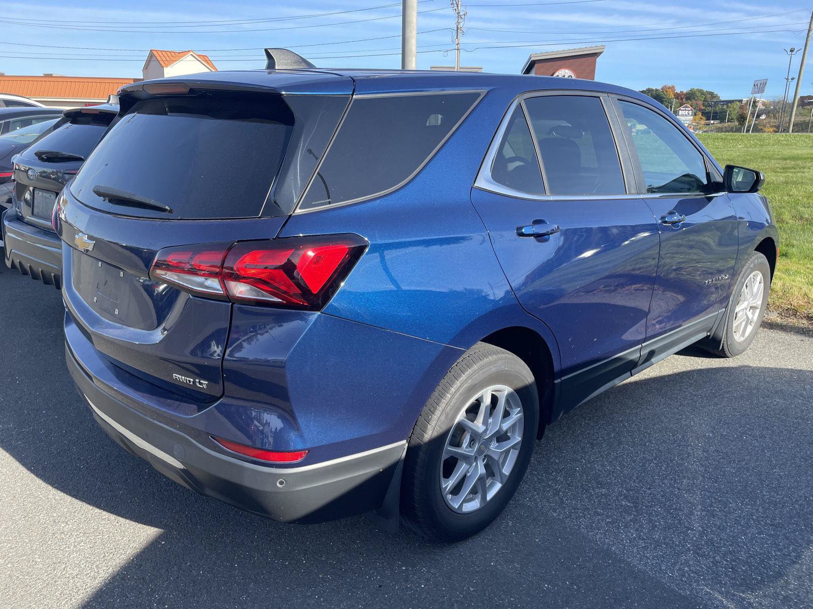 Used 2022 Chevrolet Equinox LT AWD/4WD image 5