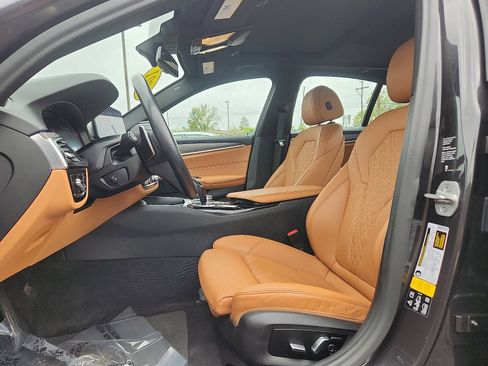 Used 2021 BMW 540i xDrive w/ Convenience Package image 13