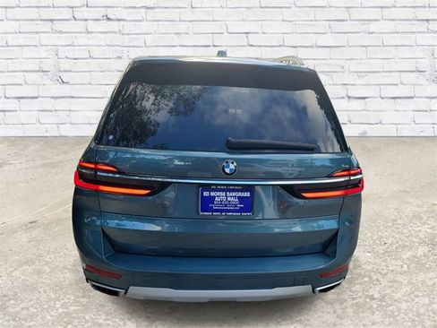 Used 2023 BMW X7 xDrive40i w/ Premium Package image 3