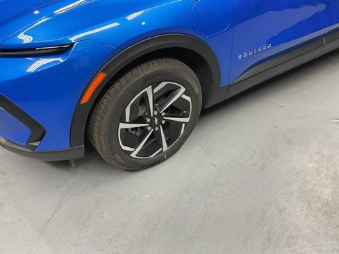 New 2026 Chevrolet Equinox EV LT FWD image 4