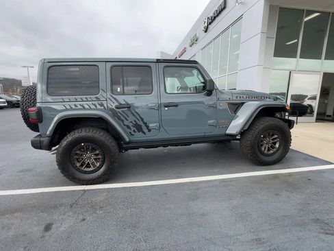 Used 2024 Jeep Wrangler Unlimited Rubicon 392 image 8