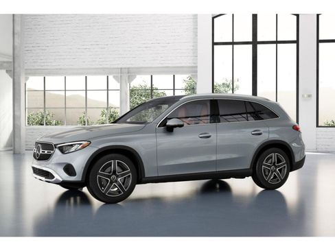 Used 2026 Mercedes-Benz GLC 300 4MATIC image 37