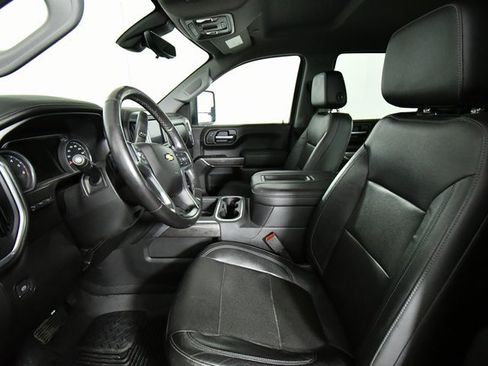 Used 2020 Chevrolet Silverado 1500 LTZ w/ LTZ Plus Package image 5