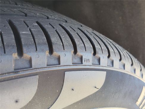 Used 2023 Audi Q7 3.0T Premium image 14