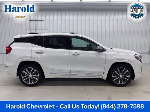 Used 2019 GMC Terrain Denali w/ Comfort Package FWD image 6