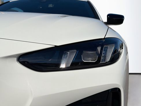 New 2026 BMW 430i Coupe w/ M Sport Package image 9