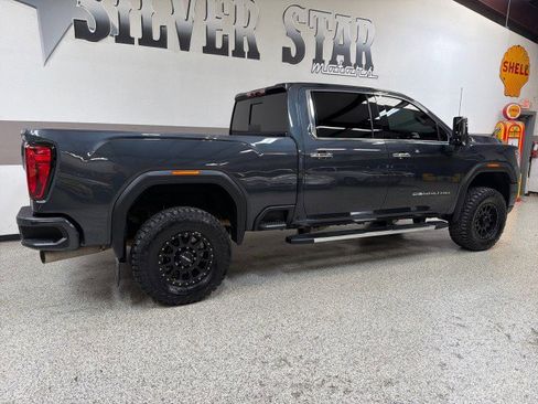 Used 2022 GMC Sierra 2500 Denali image 35