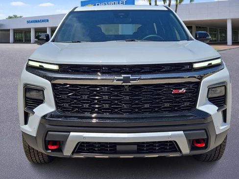 New 2026 Chevrolet Traverse Z71 w/ Enhanced Driving Package AWD/4WD image 2