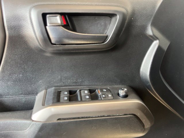 Used 2022 Toyota Tacoma SR5 w/ Technology Package RWD image 11