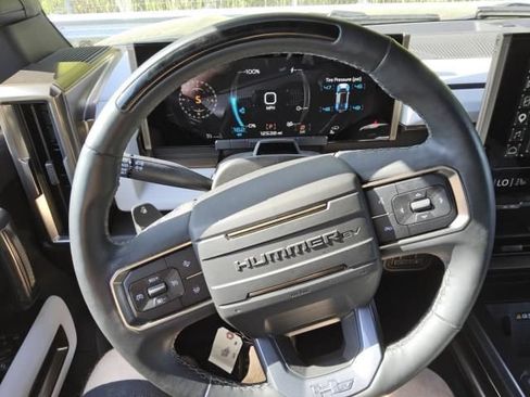 Used 2025 GMC Hummer EV 3X AWD/4WD image 8