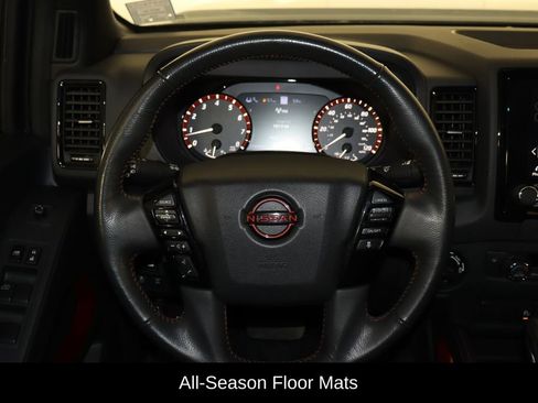 Used 2024 Nissan Frontier PRO-4X w/ Technology Package AWD/4WD image 7