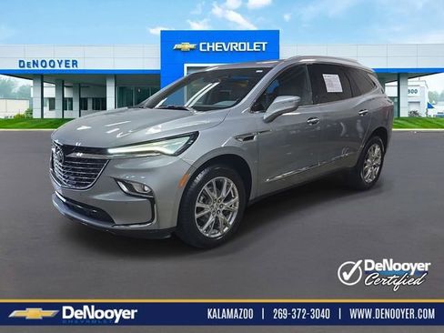 Used 2023 Buick Enclave Essence w/ Experience Buick Package AWD/4WD image 1