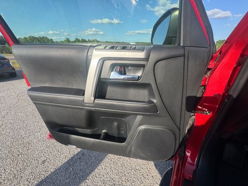 Used 2023 Toyota 4Runner TRD Sport w/ Technology Package image 16