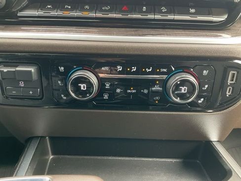 Certified 2022 Chevrolet Silverado 1500 LTZ w/ LTZ Premium Package image 15