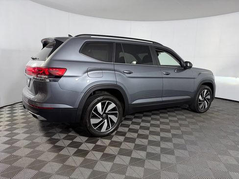 Used 2024 Volkswagen Atlas SE FWD image 9