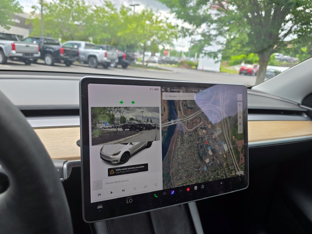 Used 2021 Tesla Model Y Long Range AWD/4WD image 21