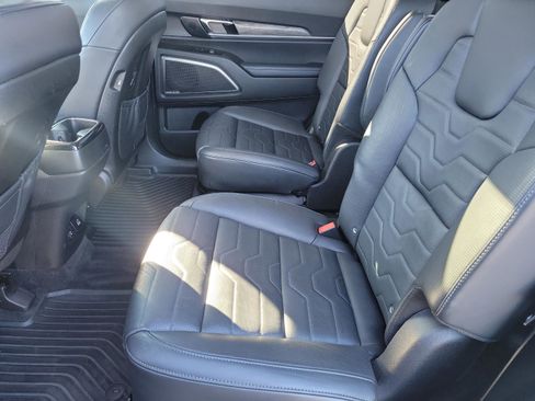 Used 2020 Kia Telluride SX w/ SX Prestige Package image 20