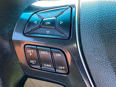 Used 2017 Ford Explorer Limited FWD image 19