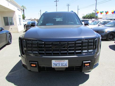 Used 2027 Kia Telluride SX Prestige X-Pro AWD/4WD image 3