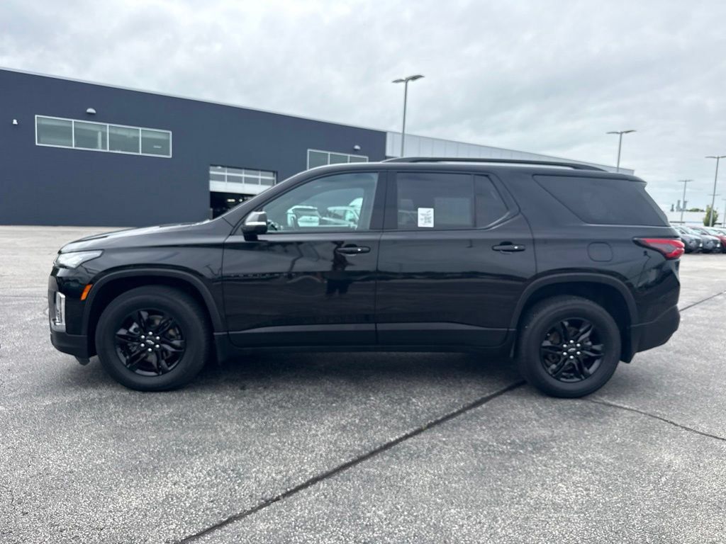 Certified 2022 Chevrolet Traverse LT w/ Midnight/Sport Edition AWD/4WD image 33