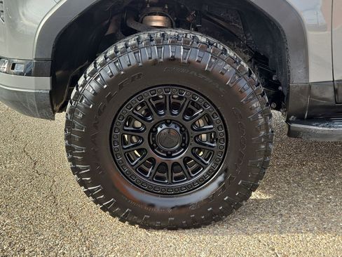 Used 2024 Lexus GX 550 image 11