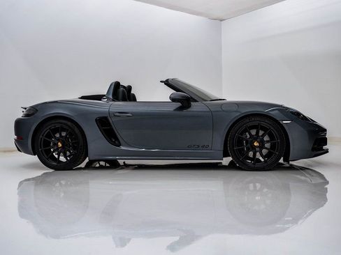 Certified 2025 Porsche 718 Boxster GTS image 9