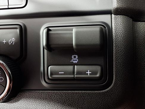 New 2026 Chevrolet Suburban High Country image 22